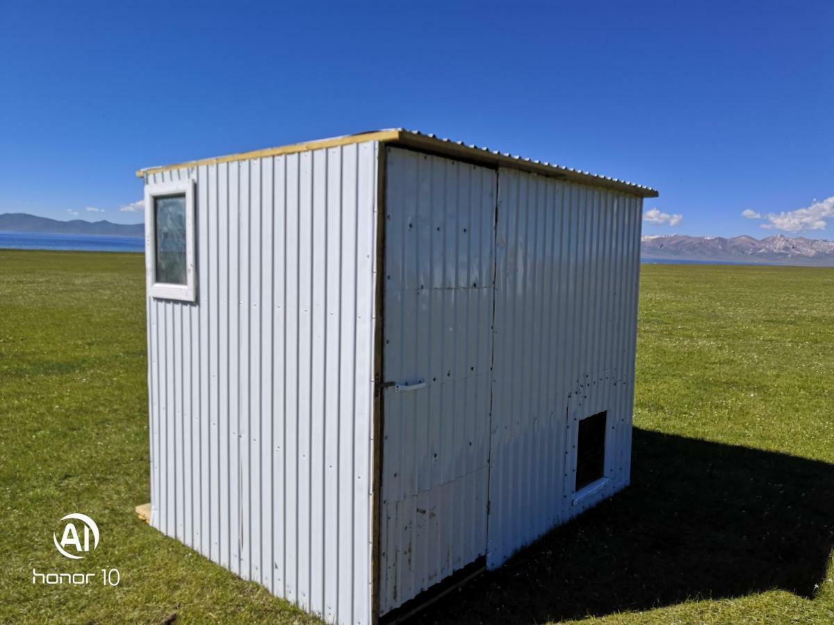 Yurt Camp Ali-Nur At Lake Song-Kol Юрточный Лагерь Али-Нур Озеро Сон-Куль Сон-Куль Кыргызстан Нарын Kyrgyzstan Naryn المظهر الخارجي الصورة
